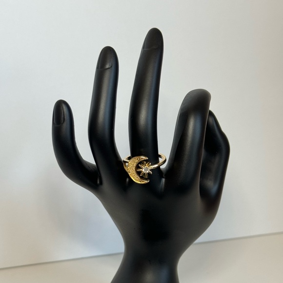 Moon & star ring - Picture 1 of 2